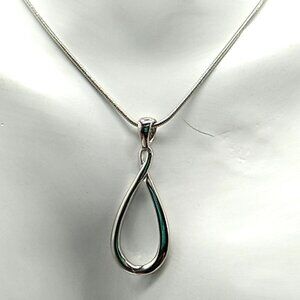 Lia Sophia INFINITY Silver-tone Pendant Necklace